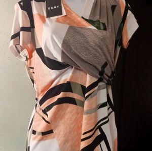 Dkny blouse never worn